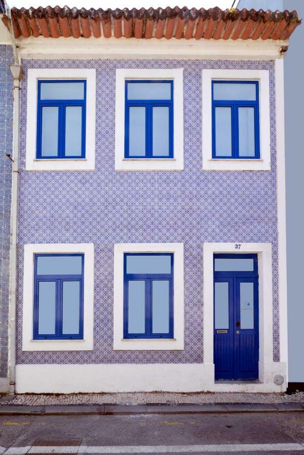 A Lodge In Blue Авейру Экстерьер фото